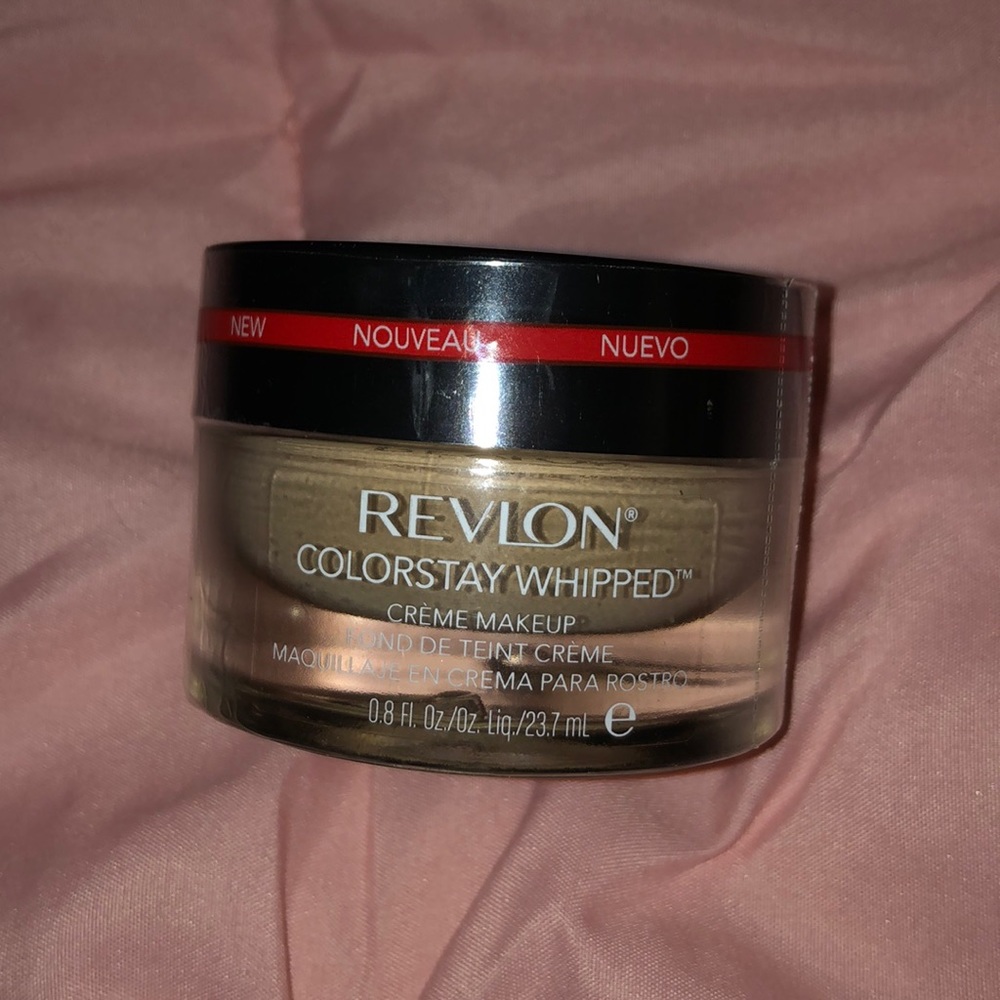 Revlon Colorstay Whipped Creme Makeup